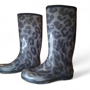Women’s Gray/ Black Leopard Print Rain Boots